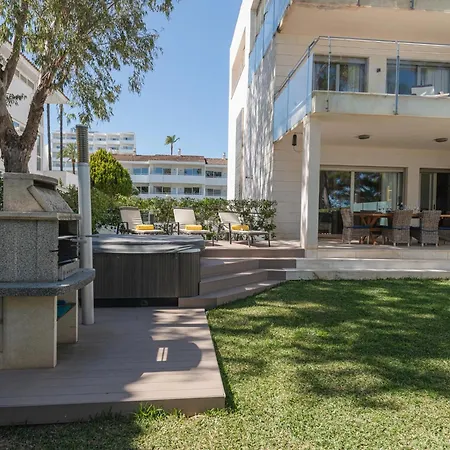 Casa vacanze Exclusiva En Primera Linea De Playa En Con Jacuzzi Alcúdia